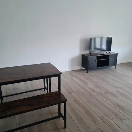 Monteurwohnung Mit Balkon - Quartierpro Pforzheim