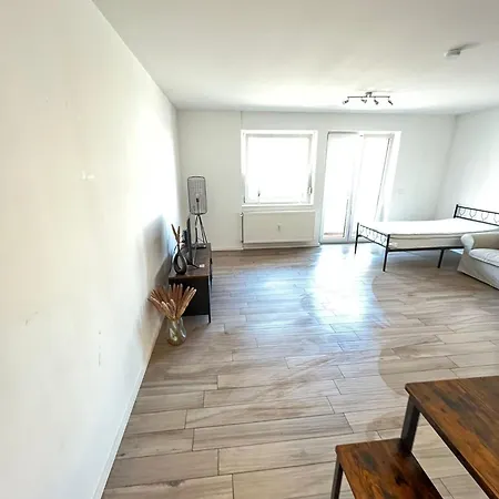 Monteurwohnung Mit Balkon - Quartierpro