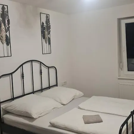 Appartamento Monteurwohnung Mit Balkon - Quartierpro *
