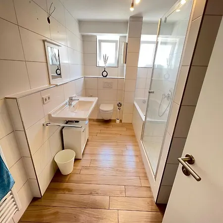 Monteurwohnung Mit Balkon - Quartierpro *