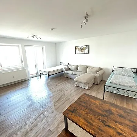 Monteurwohnung Mit Balkon - Quartierpro *