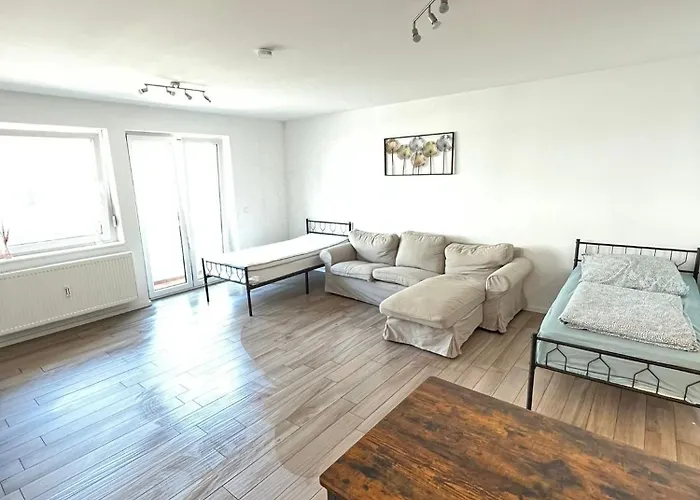 Monteurwohnung Mit Balkon - Quartierpro *