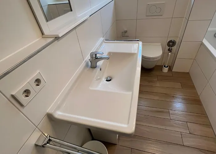 Monteurwohnung Mit Balkon - Quartierpro Pforzheim